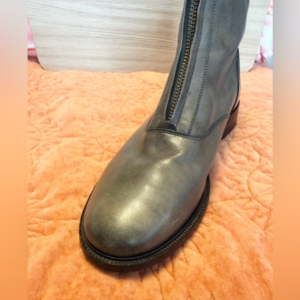 FRYE Size 9.5 Gray Leather zip booties EUC